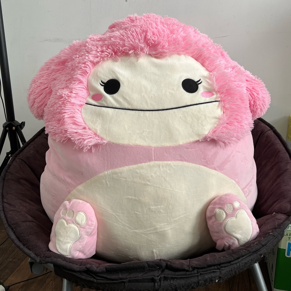 NWT 24” Brina Bigfoot Squishmallow